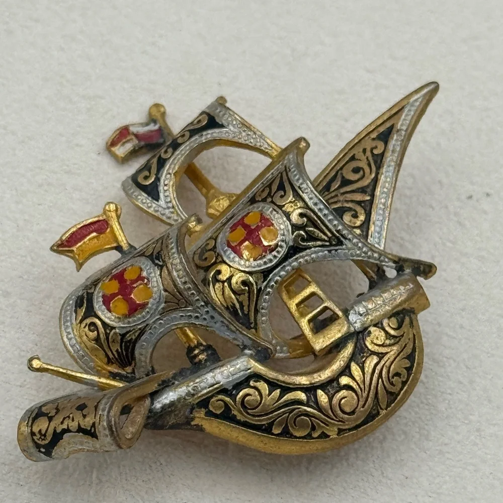 Vintage Spanish Damascene‎ Ship Brooch Toledo Gold Black Enamel Nautical